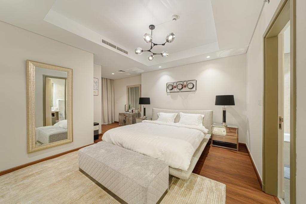 Paramount Midtown Luxury 2 Bedroom With Full Burj-Khalifa View Дубай Экстерьер фото